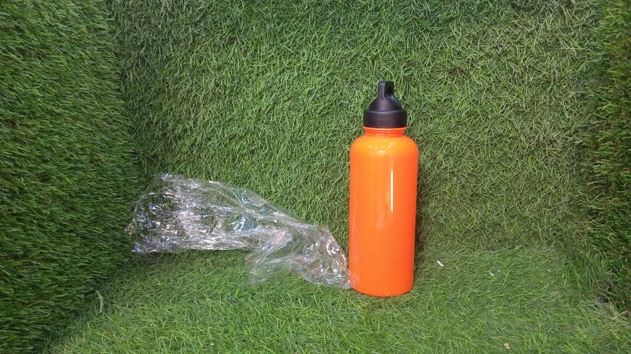 1316A Bouteille d'eau en plastique de haute qualité, bouteille d'eau en plastique de 750 ml pour réfrigérateur, bureau, sport, école, salle de sport, yoga