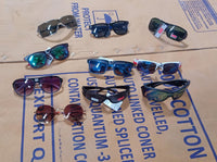 4951 1Pc Mix frame Sunglasses for men and women. Multi color and Different shape and design.