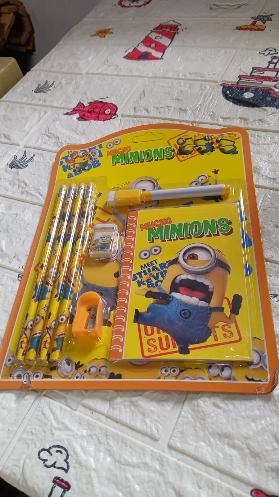 4600 ensemble de 8 pièces de papeterie comprenant 4 taille-crayon en caoutchouc, 1 stylo à croquis et petit livre scolaire, produit de bureau cadeau