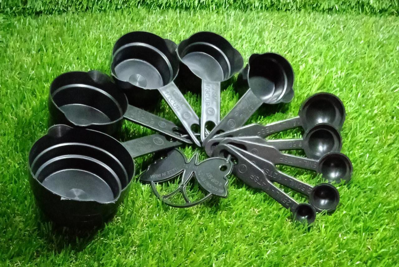 2646 Plastic Measuring Cups and Spoons (11 Pcs, Black) With butterfly shape Holder